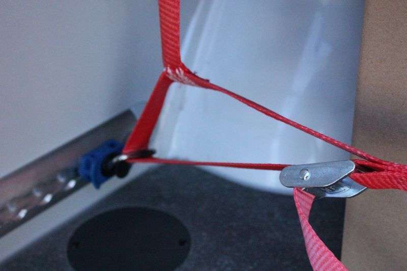LoadCare KEP-Transporternetz – Vertikal, 175×175 Mm Maschen, 25 Mm Gurtband, 400 DaN – Für MB Sprinter & VW Crafter – Inkl. 8 Fittings & Endbeschläge