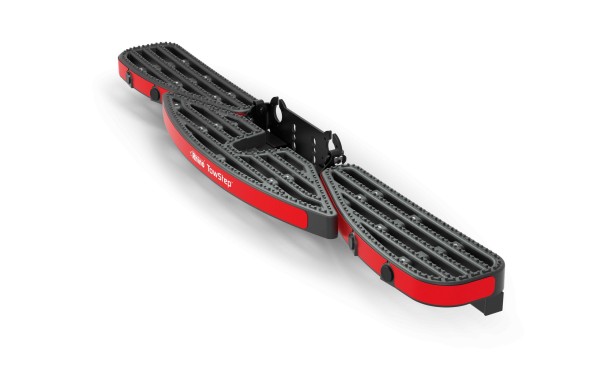 TowStep rear step with traction device